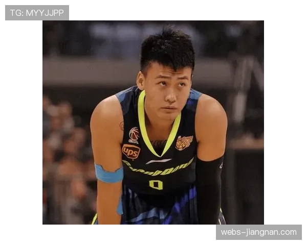 赵睿新伤右腿深层拉伤 与之前左腿老伤部位不同